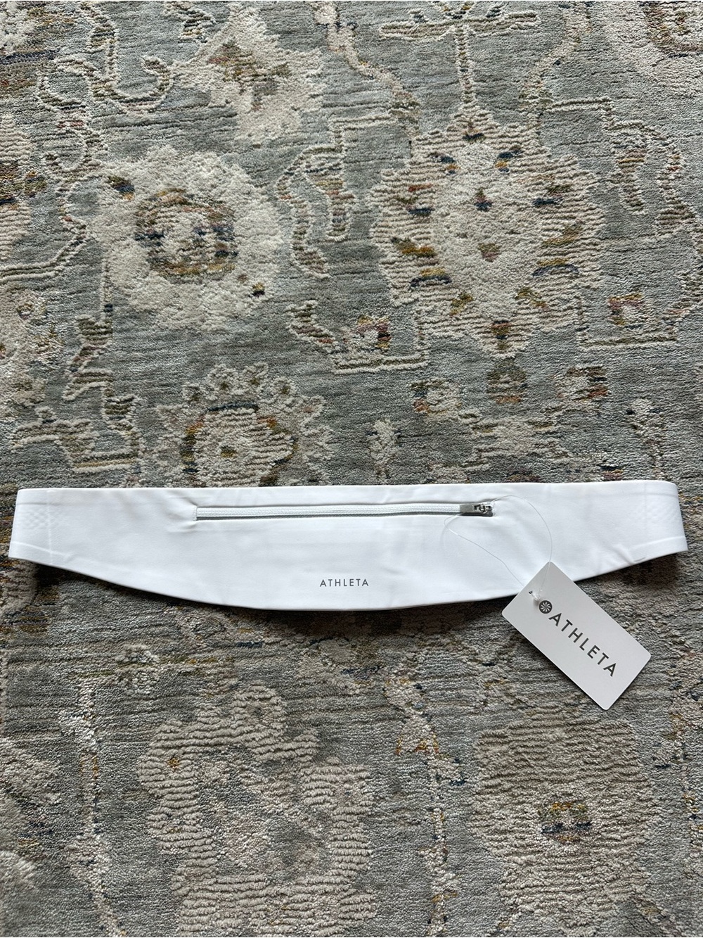 Athleta White Elastic Waist Belt with Slide Closure
